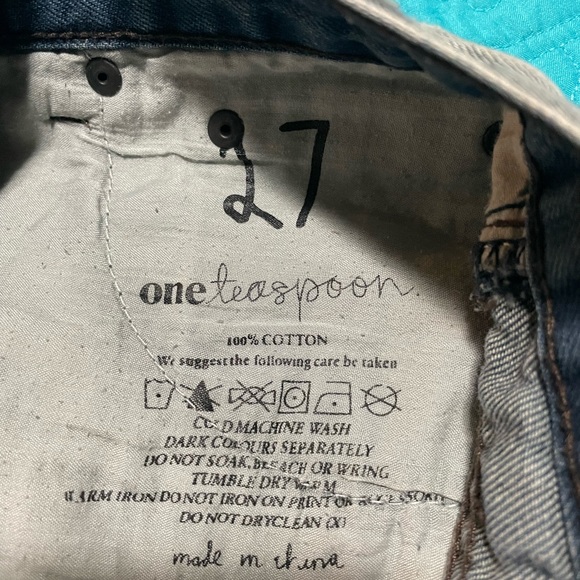 One Teaspoon Shorts - Picture 2 of 5